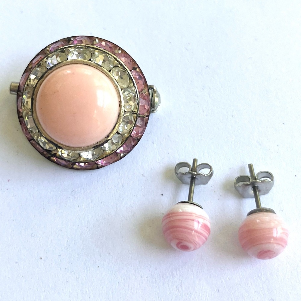 Vintage pink rhinestone button brooch pin & glass stud post earrings set